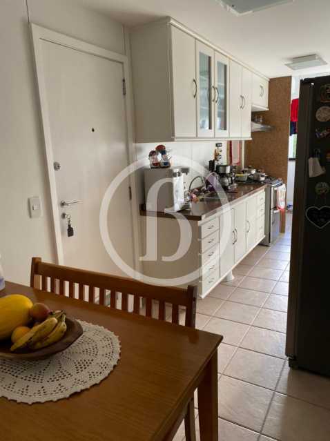 COZINHA OUTRO ÂNGULO - 27