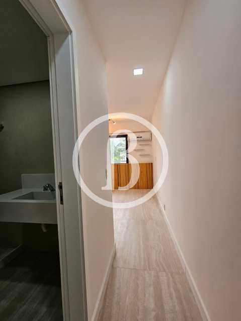 3° SUÍTE OUTRO ÂNGULO - 18