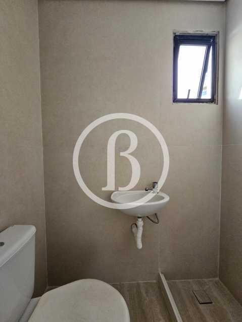 BANHEIRO DE SERVIÇO - 24