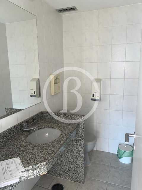 1° BANHEIRO - 10