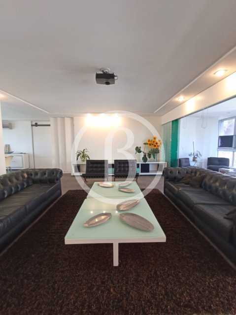 SALA - 4
