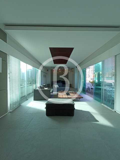 SALA ÍNTIMA - 14