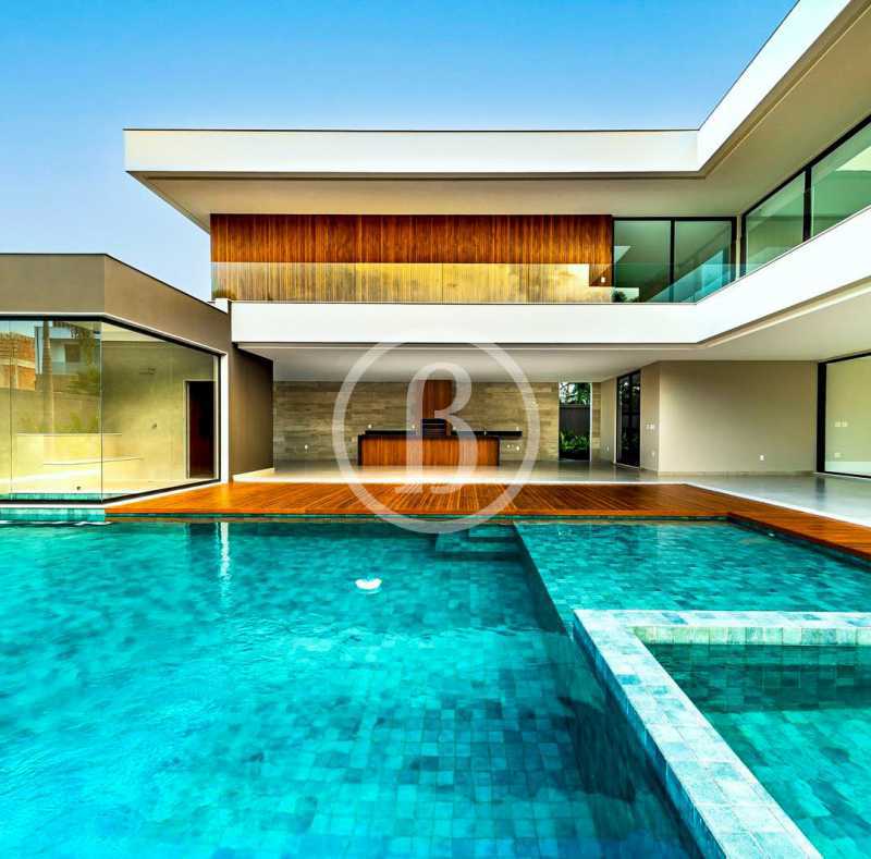 PISCINA - 2