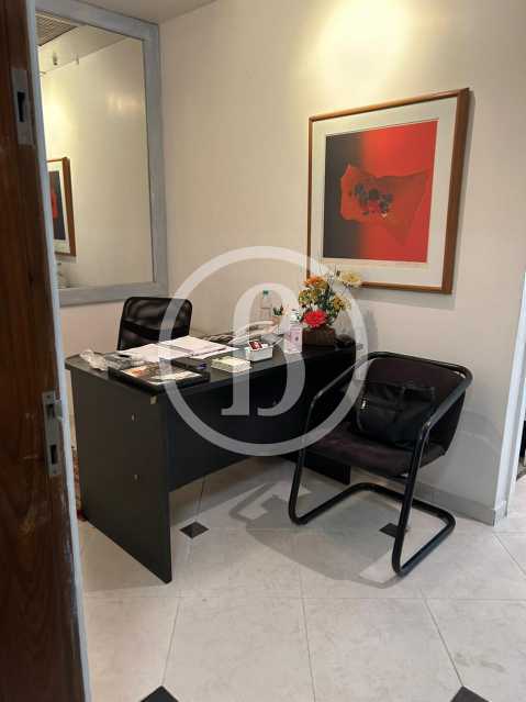 SALA 4 - 10