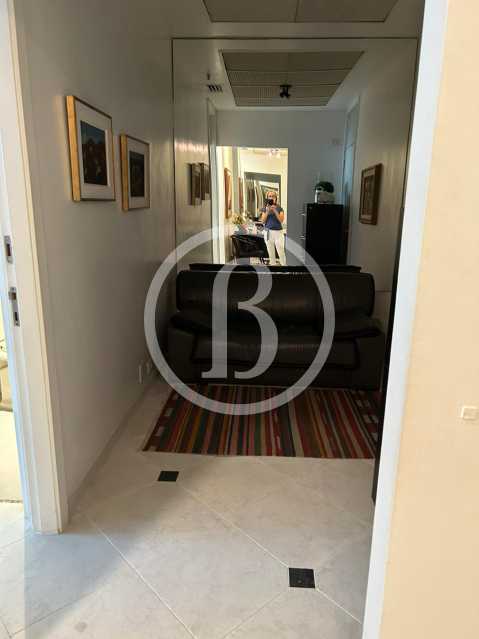 SALA 3 - 8