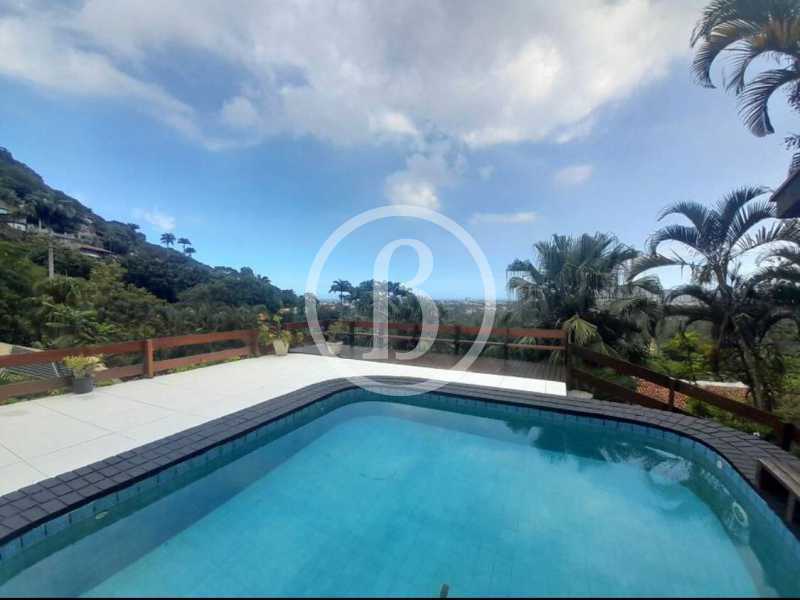 PISCINA - 2