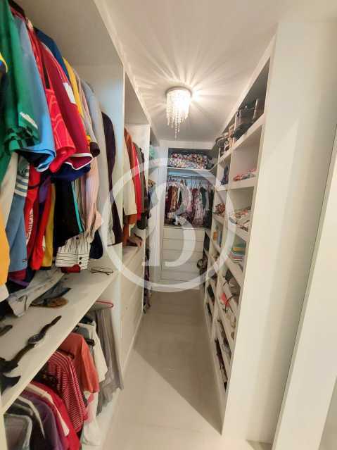 CLOSET - 13