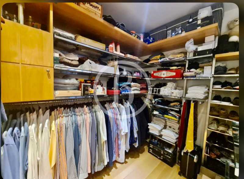 CLOSET DA 1° SUÍTE - 17