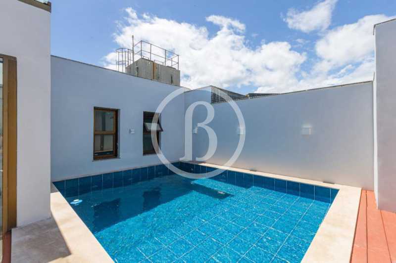PISCINA - 2