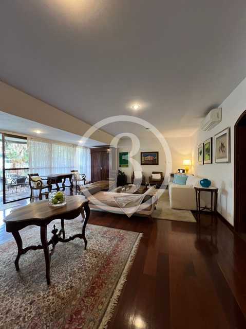 SALA - 3
