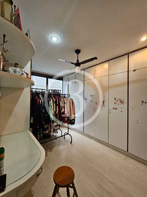 QUARTO - 25