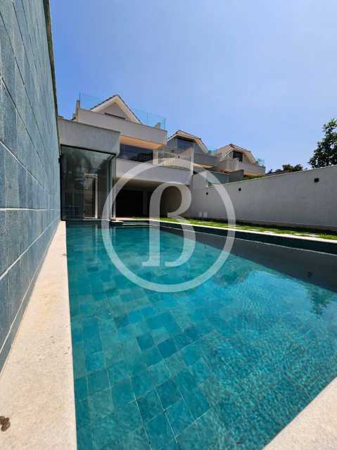 PISCINA - 1