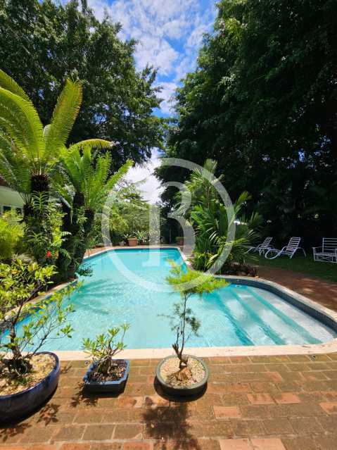 PISCINA - 1