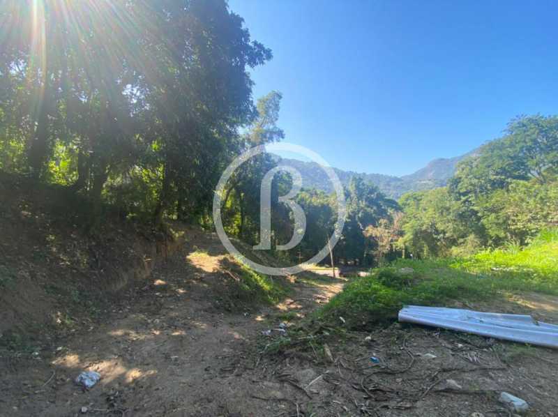 TERRENO OUTRO ÂNGULO - 3