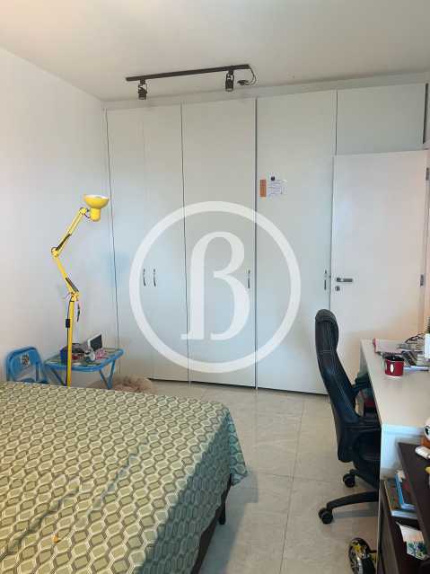 3° QUARTO OUTRO ÂNGULO - 22