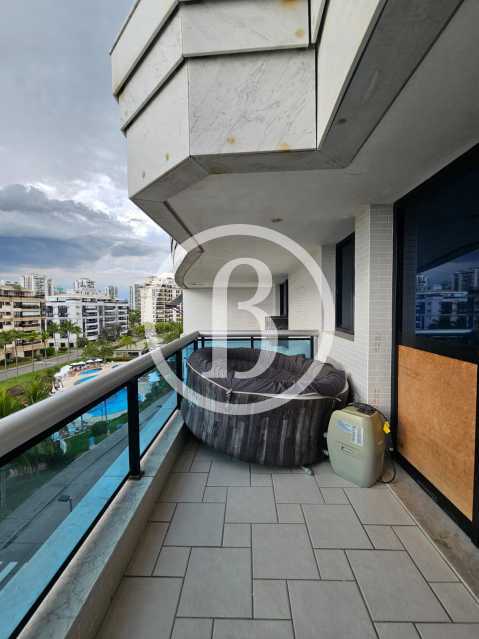 VARANDA OUTRO ANGULO - 6