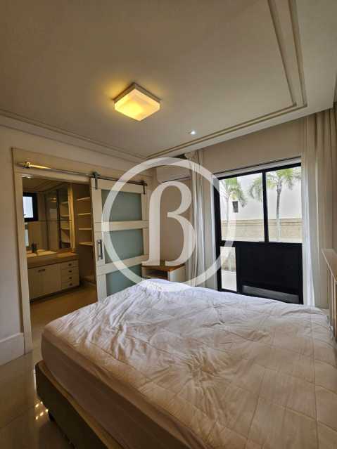 1° SUÍTE OUTRO ÂNGULO - 11