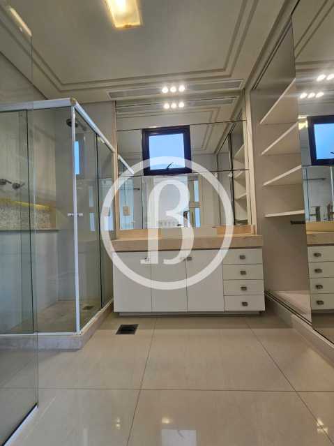 BANHEIRO 1° SUÍTE - 12