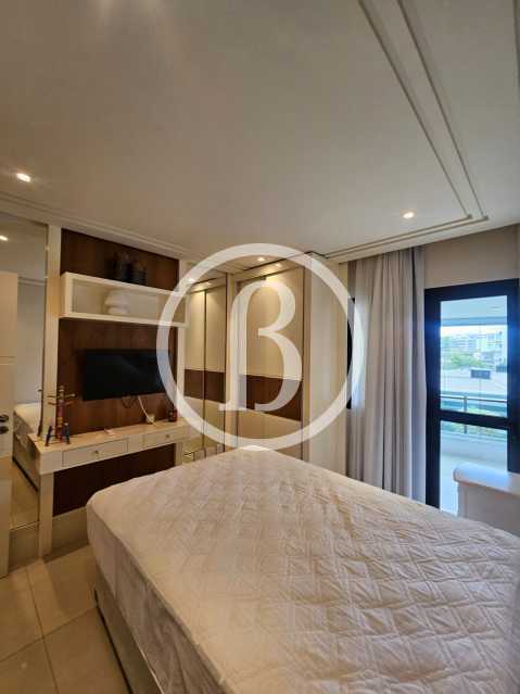 QUARTO OUTRO ÂNGULO - 19