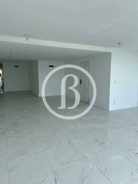 SALA - 5