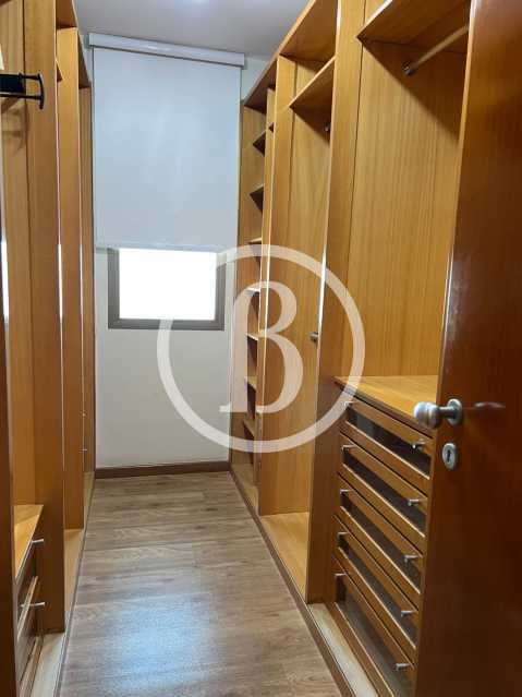CLOSET - 14