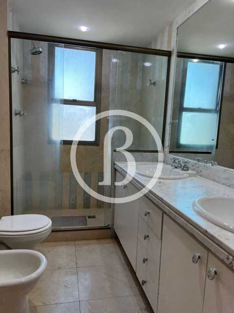 BANHEIRO - 18