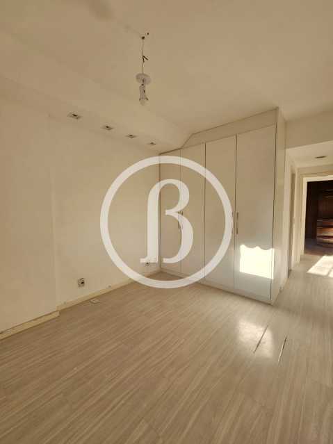 1° QUARTO OUTRO ÂNGULO - 11
