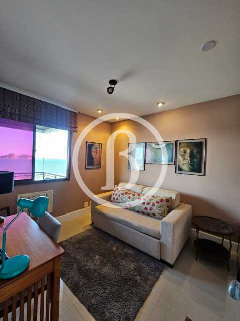 QUARTO - 21