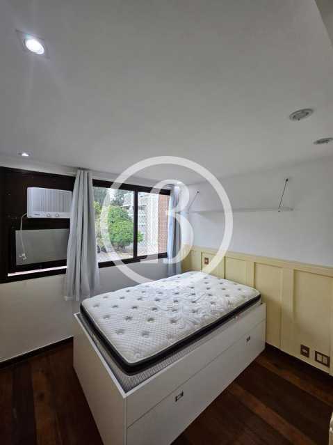 QUARTO OUTRO ÂNGULO - 21
