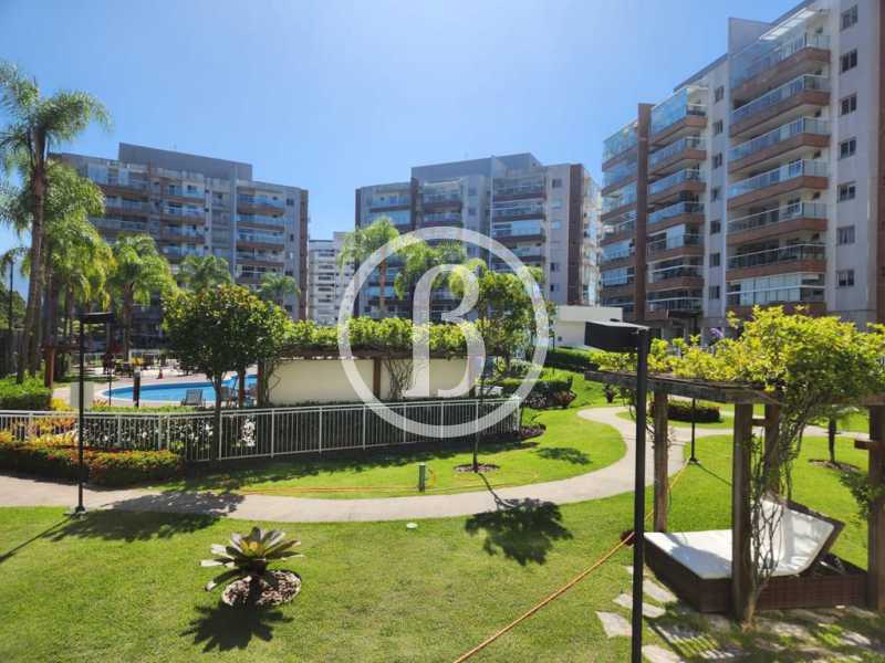 ÁREA EXTERNA CONDOMÍNIO - 3