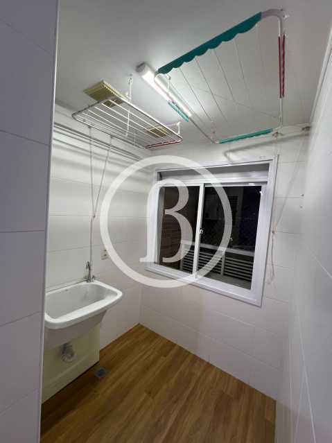 ÁREA DE SERVIÇO - 17