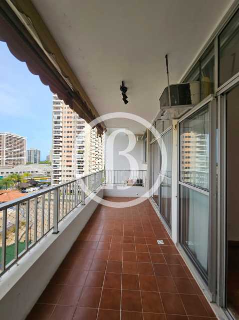 VARANDA OUTRO ÂNGULO - 5