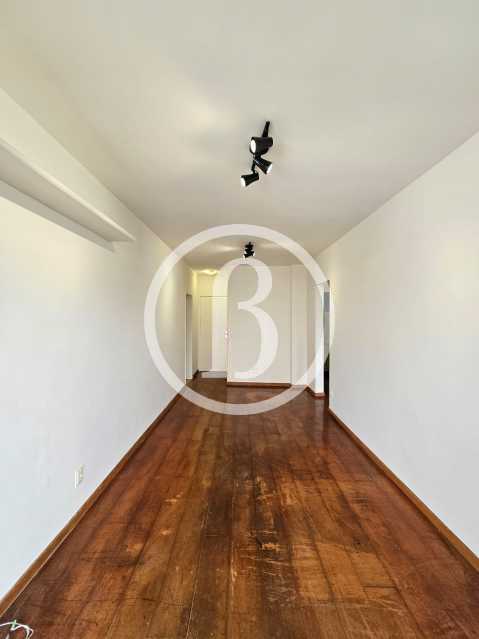 SALA OUTRO ÂNGULO - 7