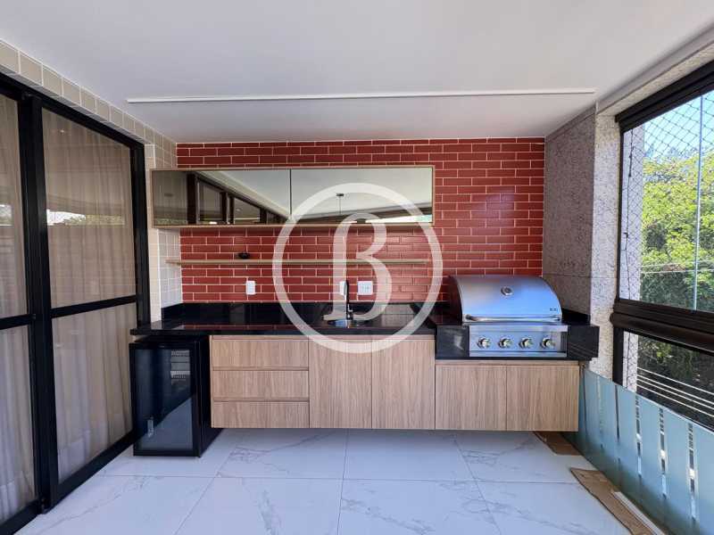 VARANDA OUTRO ÂNGULO - 3