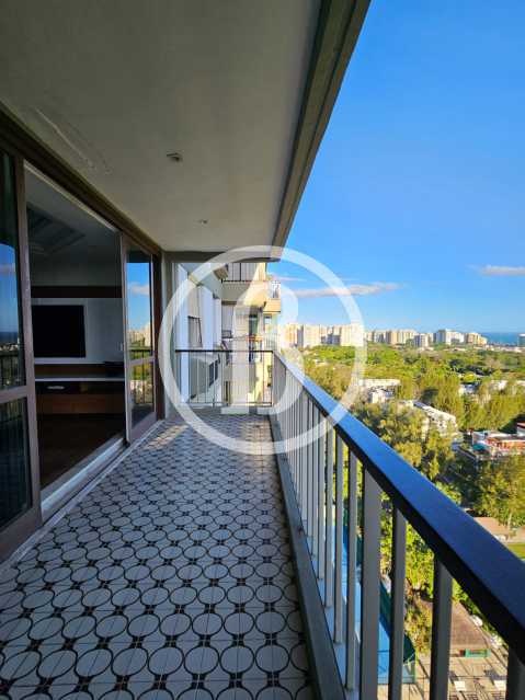 VARANDA OUTRO ÂNGULO - 8