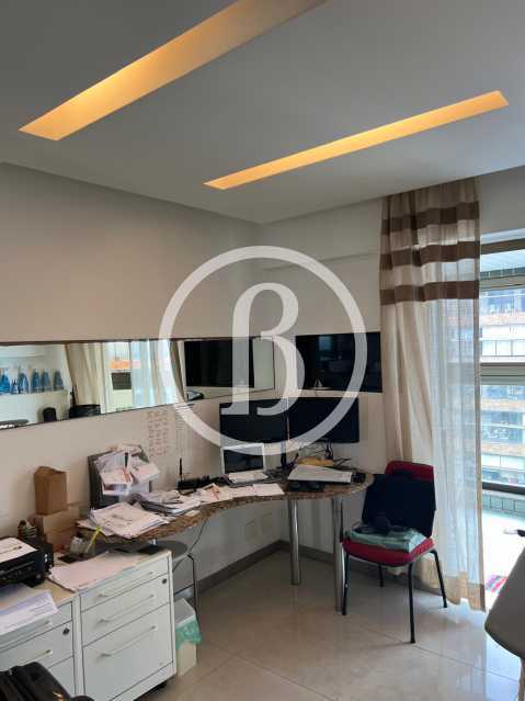 QUARTO OUTRO ANGULO - 24