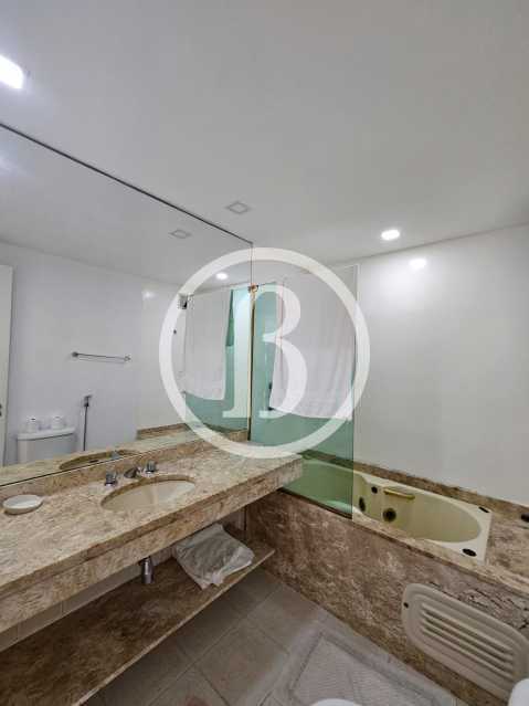 BANHEIRO OUTRO ÂNGULO - 13