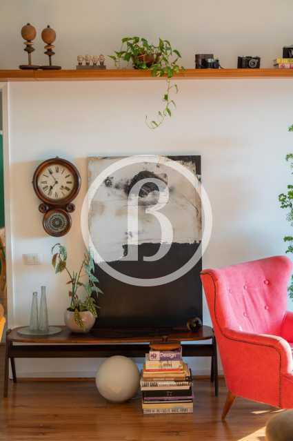 SALA OUTRO ÂNGULO - 14