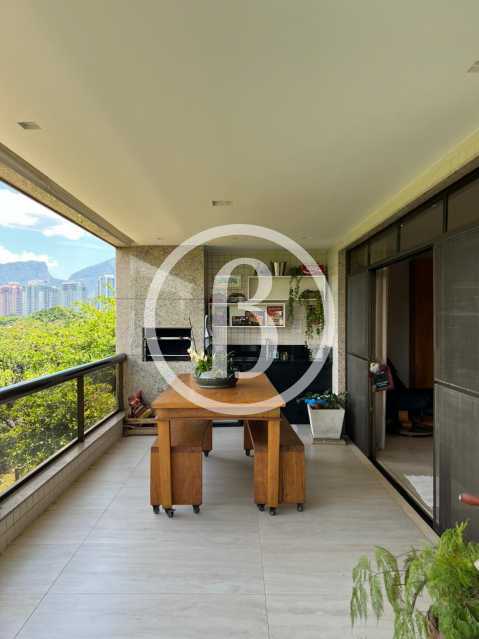 VARANDA OUTRO ÂNGULO - 5