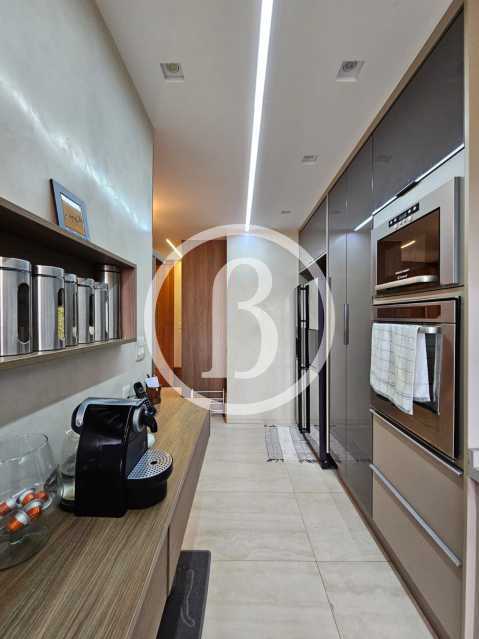 Conheça COZINHA OUTRO ANGULO do imóvel - Apartamento 4 quartos à venda Barra da Tijuca, Rio de Janeiro - R$ 3.700.000 - BFAP40305 - 15 COZINHA OUTRO ANGULO - 15