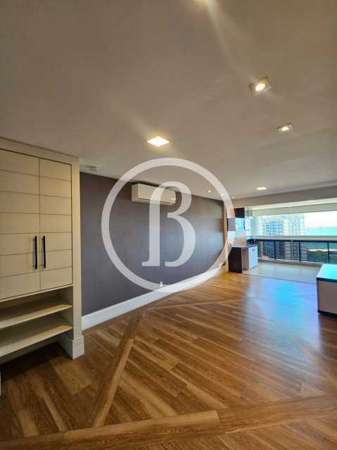 SALA OUTRO ÂNGULO - 9