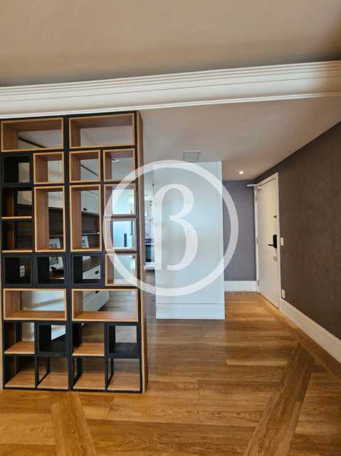 SALA OUTRO ÂNGULO - 11