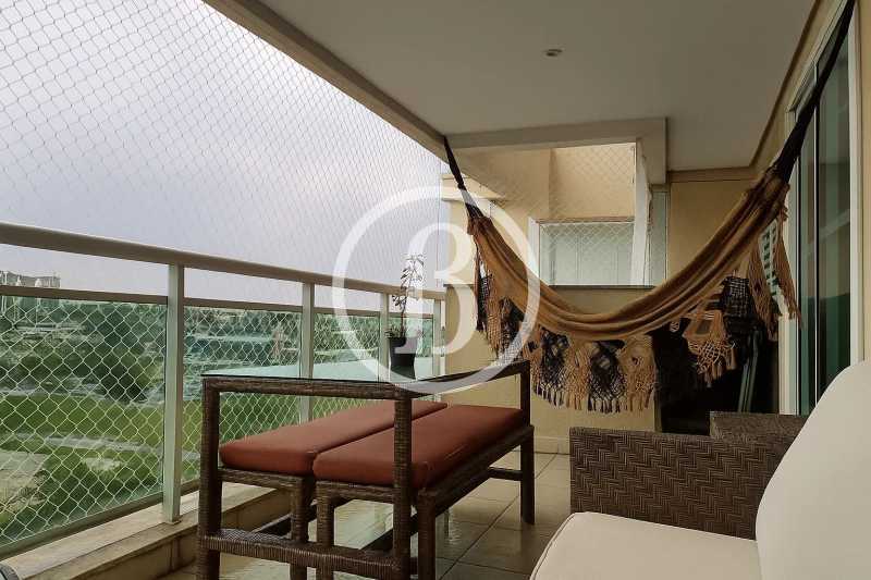 VARANDA OUTRO ÂNGULO - 2