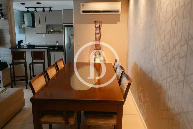 SALA OUTRO ÂNGULO - 13