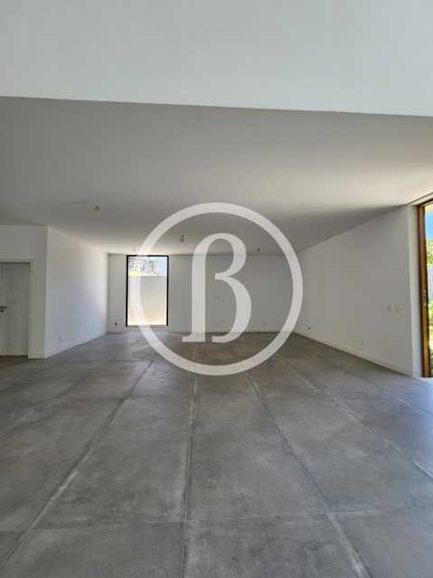 SALA OUTRO ÂNGULO - 11