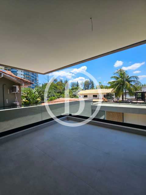 1° QUARTO OUTRO ÂNGULO - 16