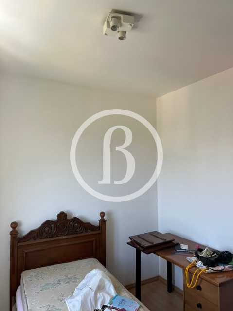 QUARTO 1 OUTRO ANGULO - 12