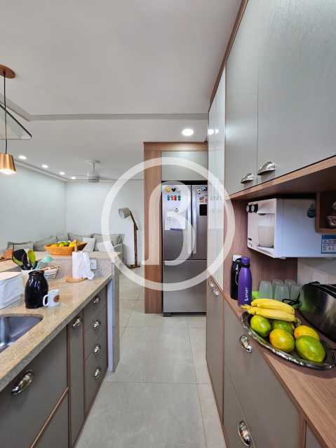 Conheça COZINHA OUTRO ÂNGULO do imóvel - Apartamento 2 quartos à venda Barra da Tijuca, Rio de Janeiro - R$ 1.550.000 - BFAP20472 - 12 COZINHA OUTRO ÂNGULO - 12