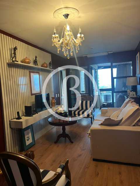 SALA OUTRO ÂNGULO - 10