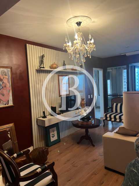 SALA OUTRO ÂNGULO - 8